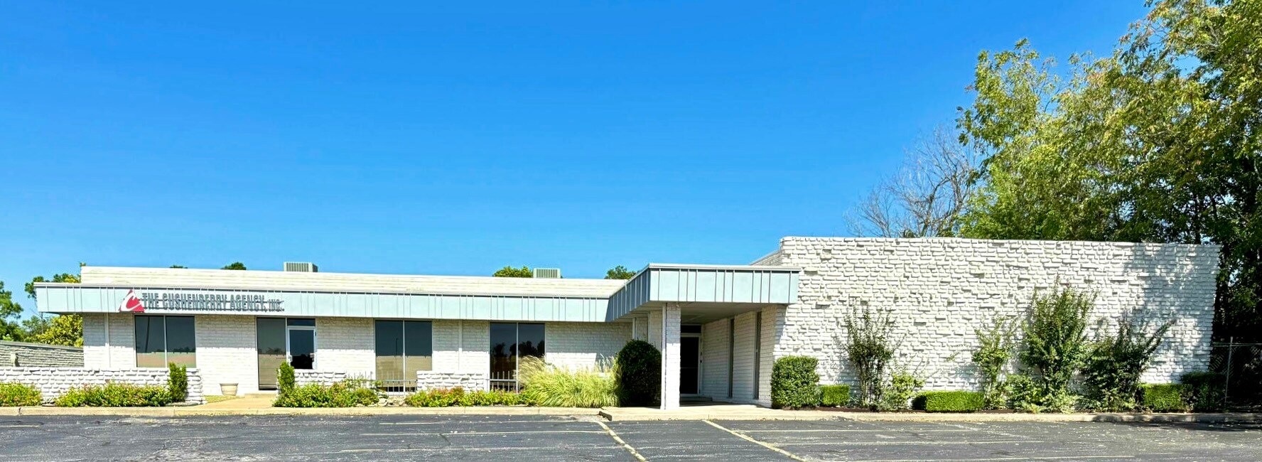 2251 E Skelly Dr, Tulsa, OK for Rent