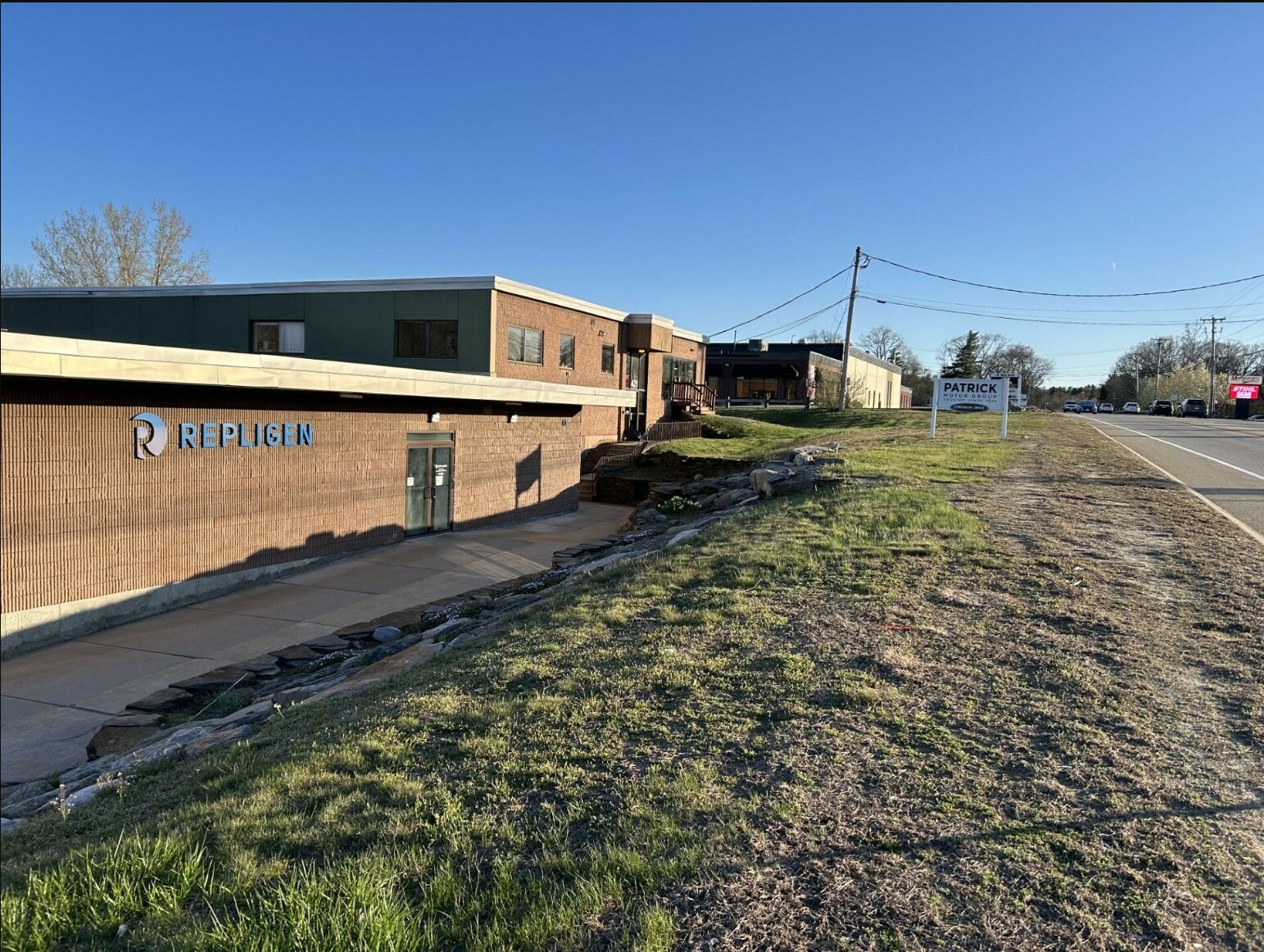 421 Washington St, Auburn, MA for Rent