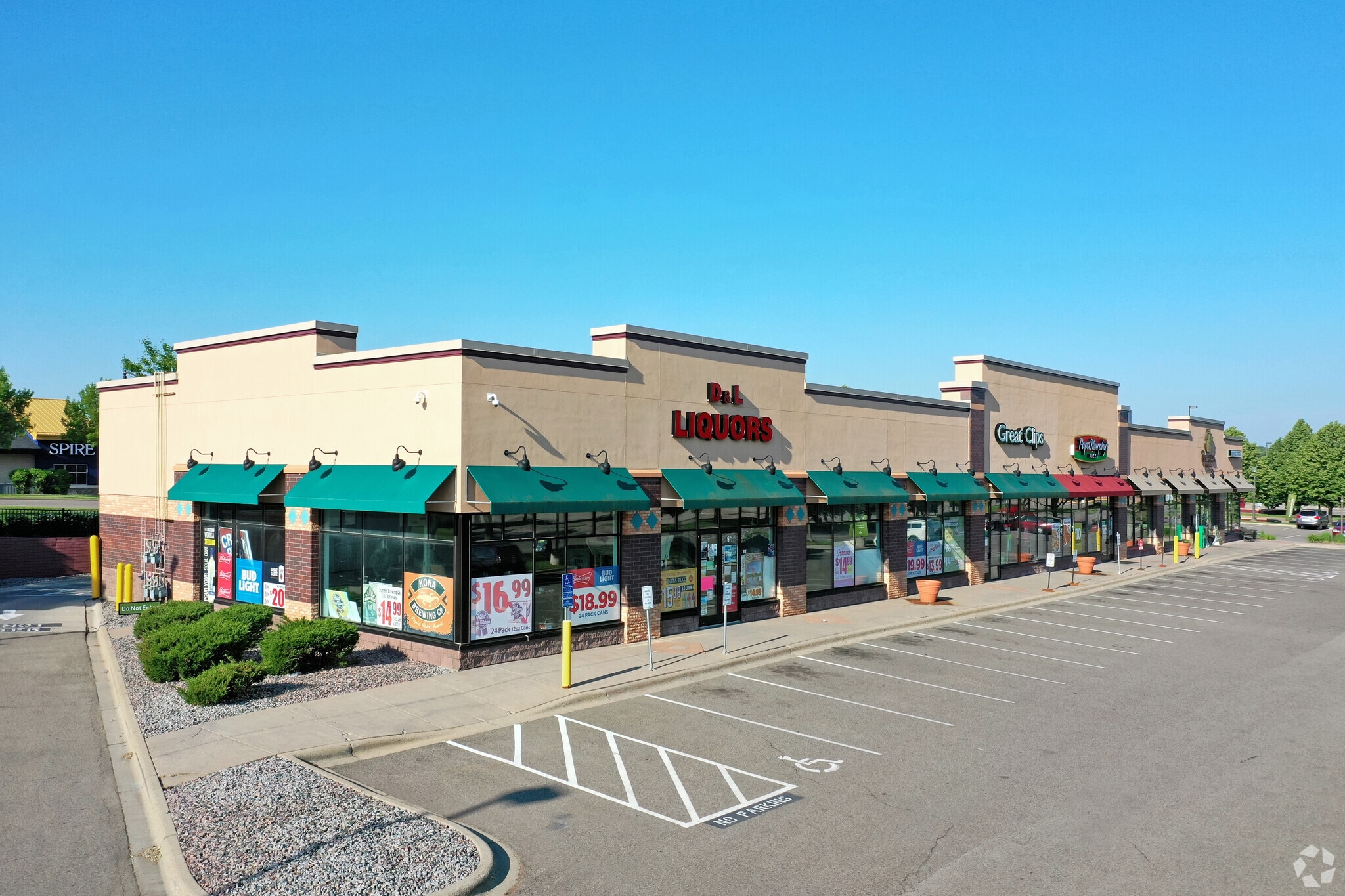 957-971 E County Road E, Vadnais Heights, MN for Rent