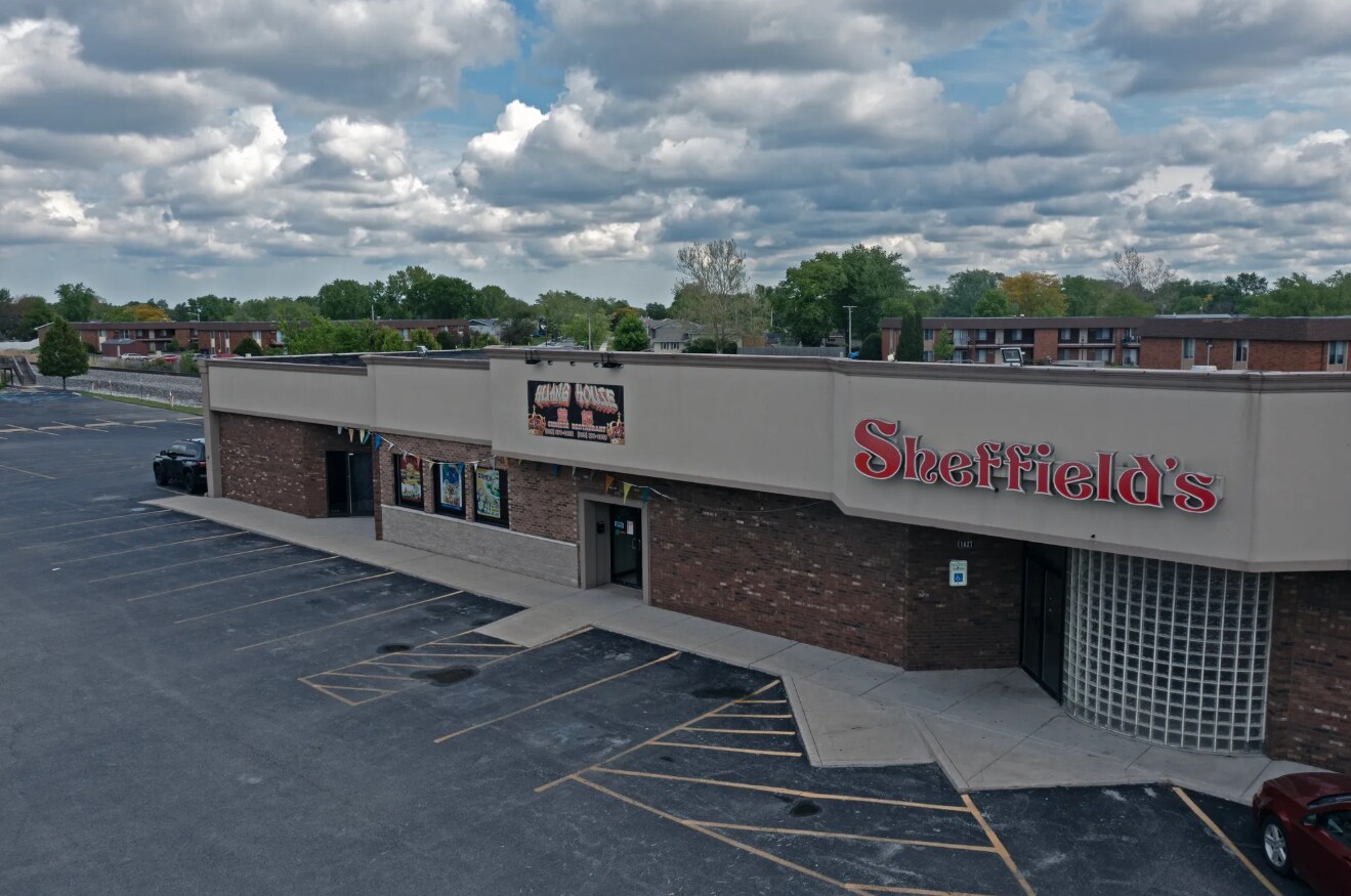 1027 Sheffield Ave, Dyer, IN for Sale