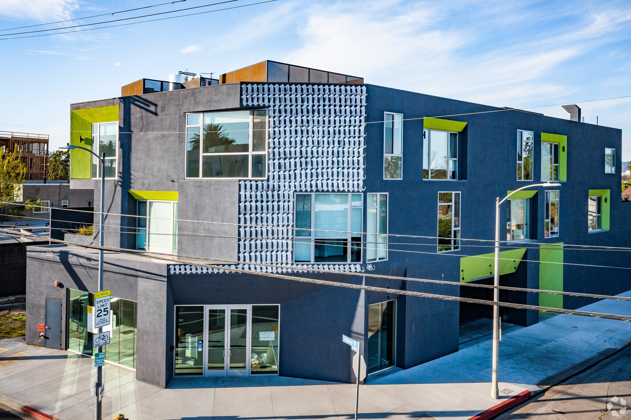 5135 W Adams Blvd, Los Angeles, CA for Rent