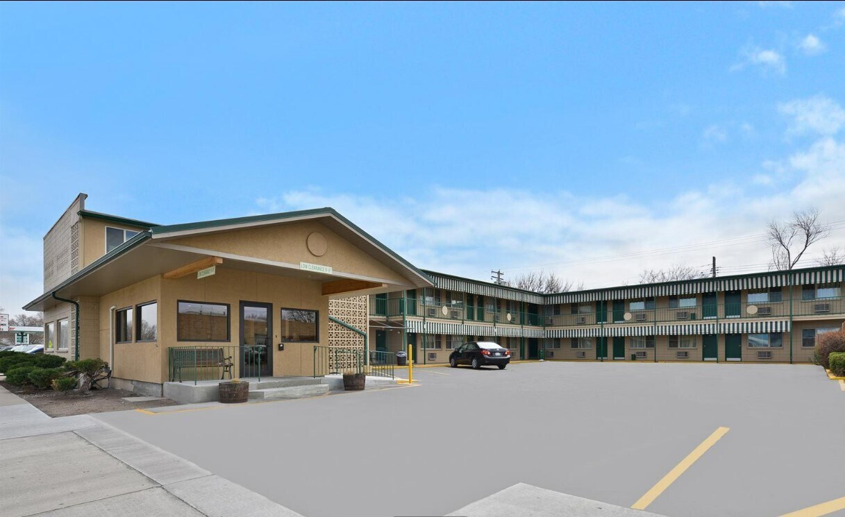 602 E 4th St, North Platte, NE for Sale