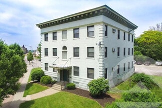 Toledo, OH Apartments - 2574 Monroe St