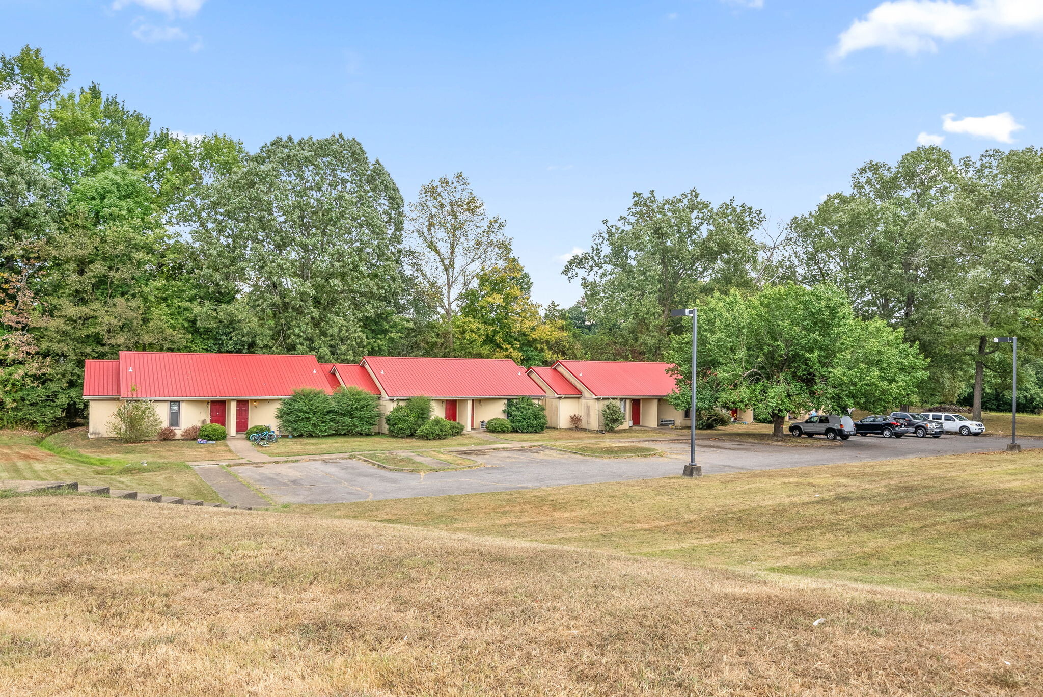 1213 E Wood St, Paris, TN for Sale