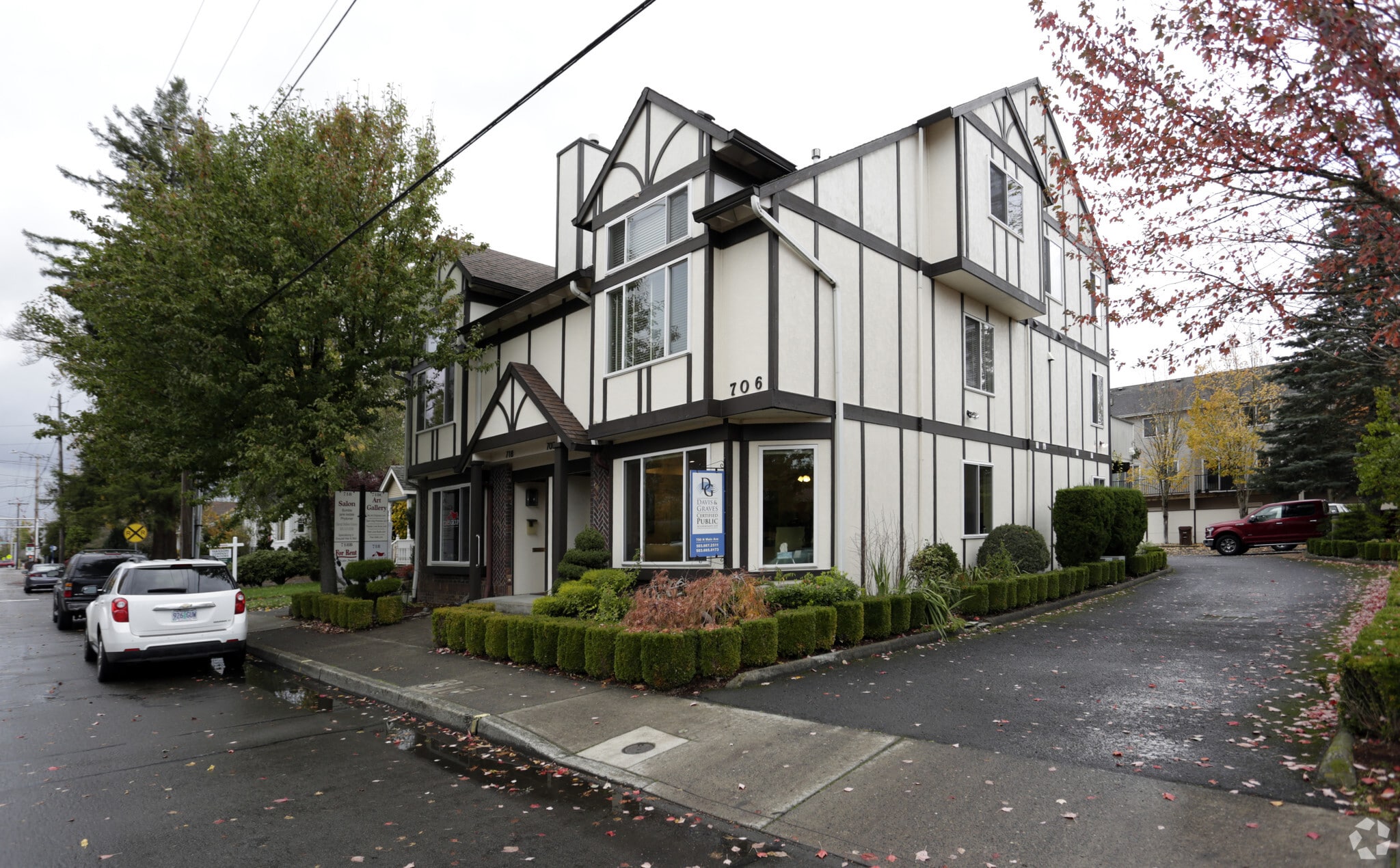 700-718 N Main Ave, Gresham, OR for Rent