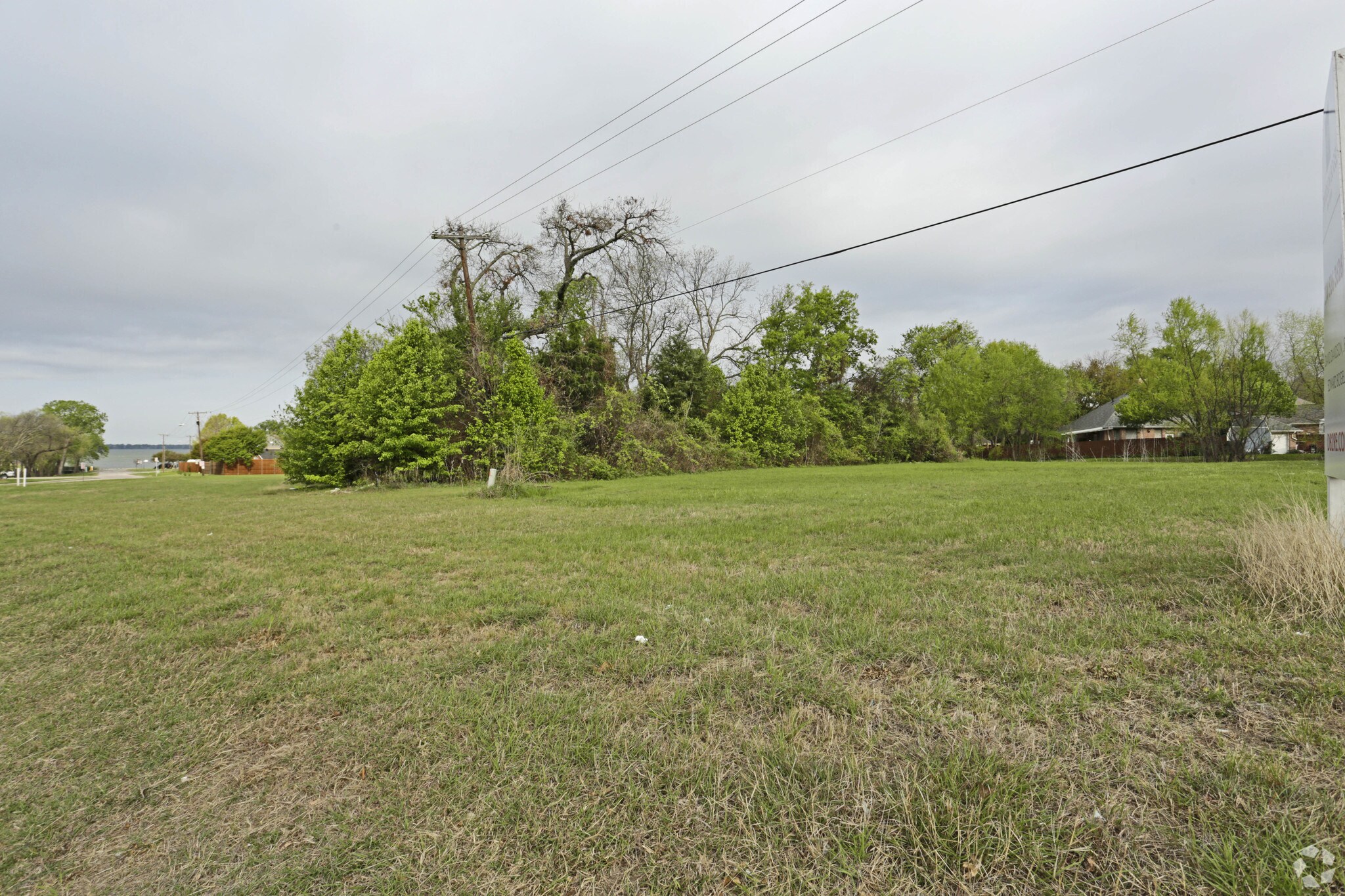 1050 W Rusk St, Rockwall, TX for Sale
