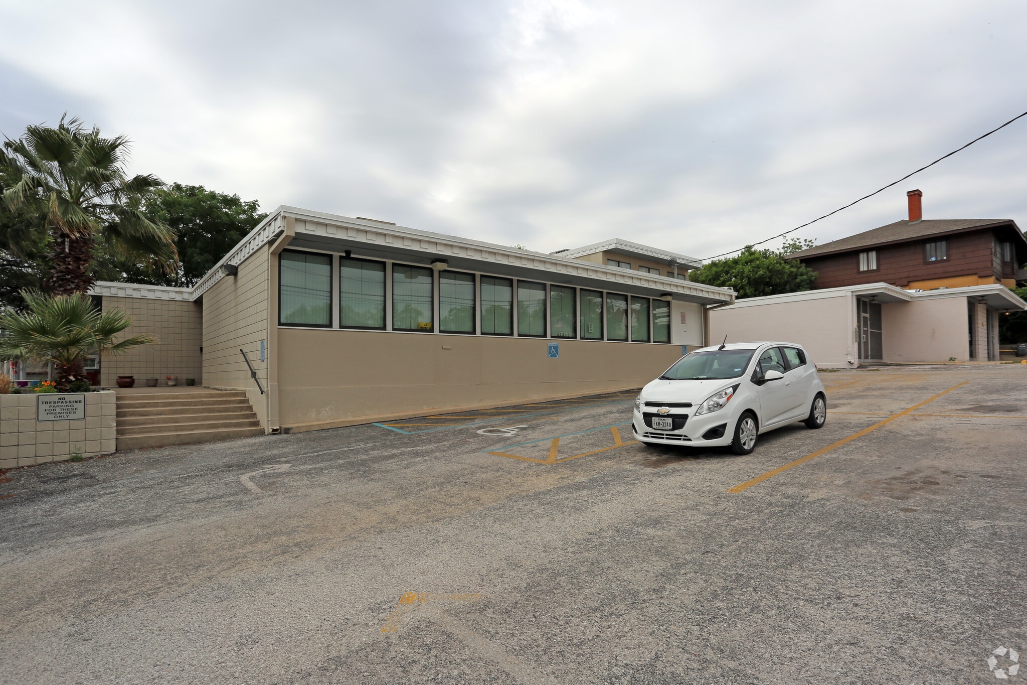 2515 McCullough Ave, San Antonio, TX for Rent
