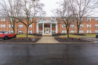 Columbus, OH Apartments - 4577 Olentangy River Rd
