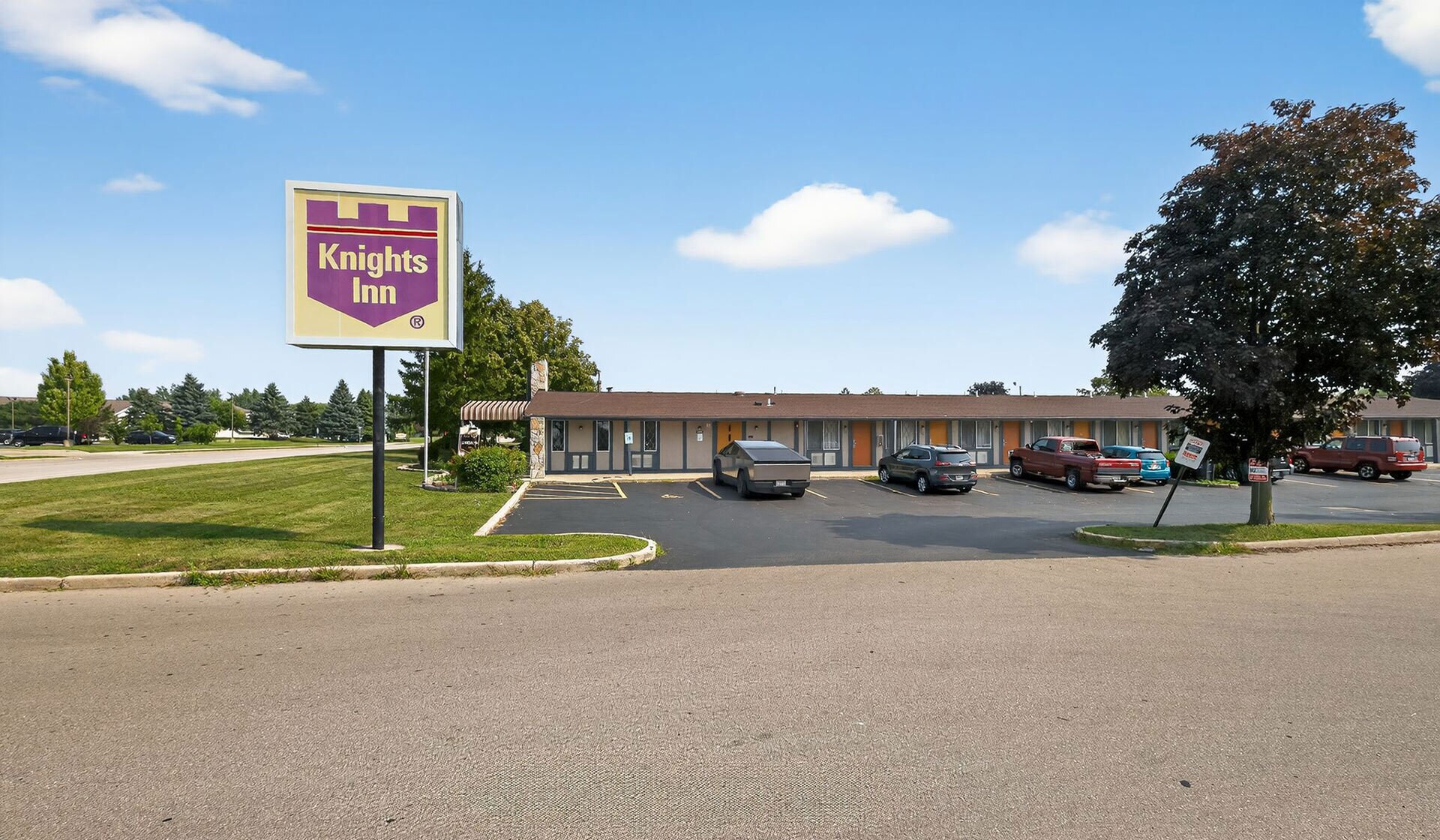 1149 Oakes Rd, Racine, WI for Sale