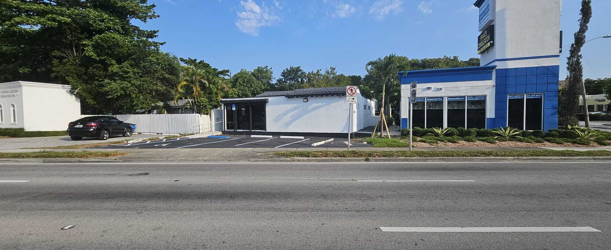 2550 S Dixie Hwy, Coconut Grove, FL for Rent