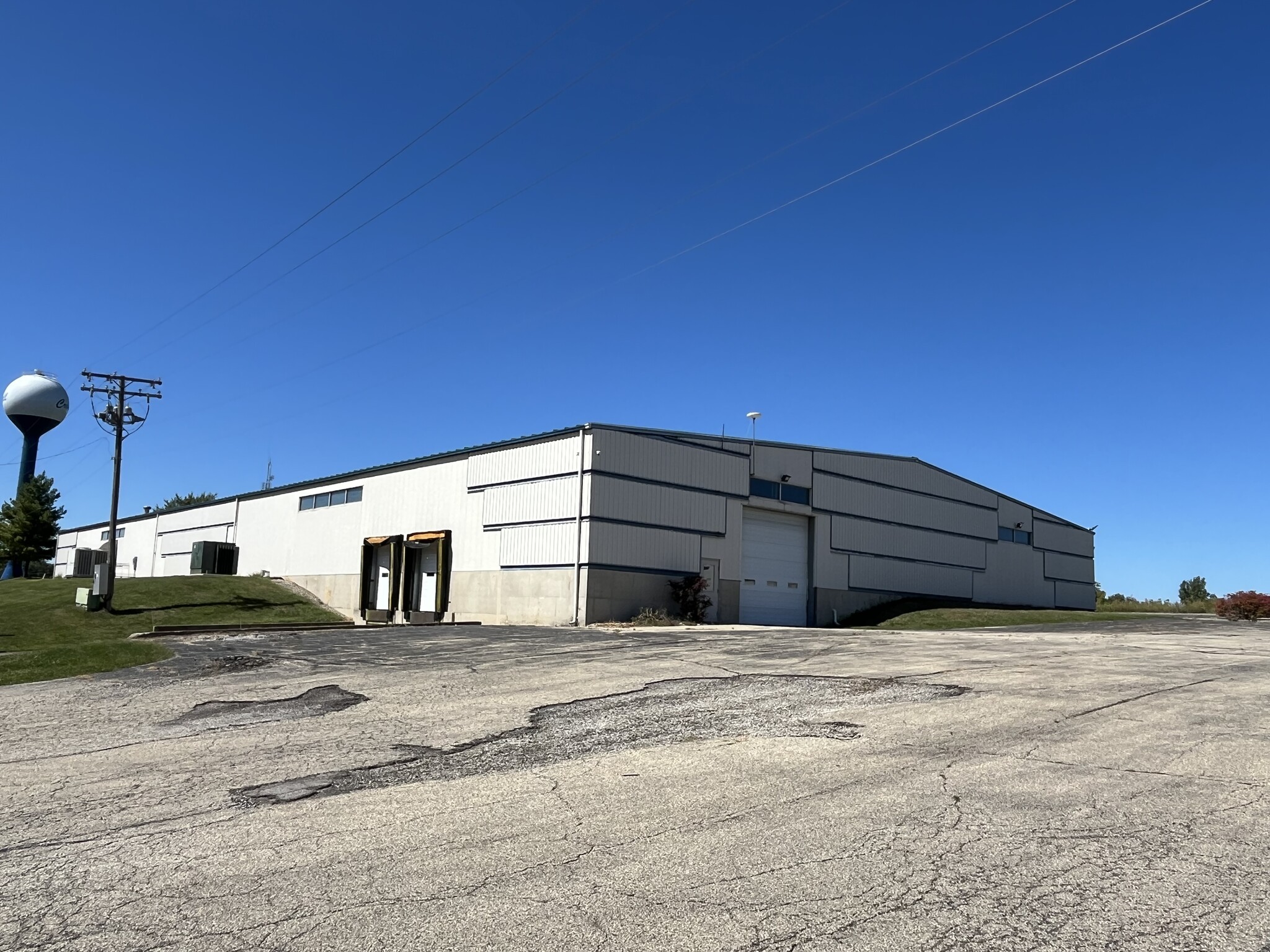 111 Industrial Drive, Cromwell, IN for Rent