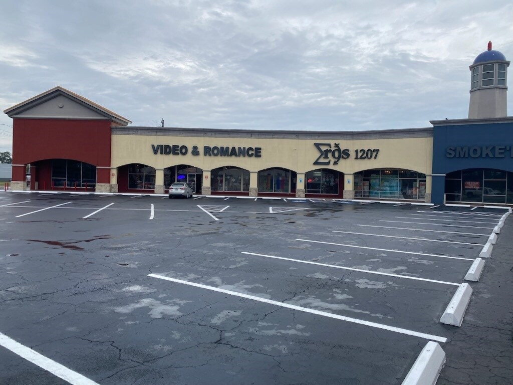 1201-1207 Spencer Hwy, South Houston, TX for Rent