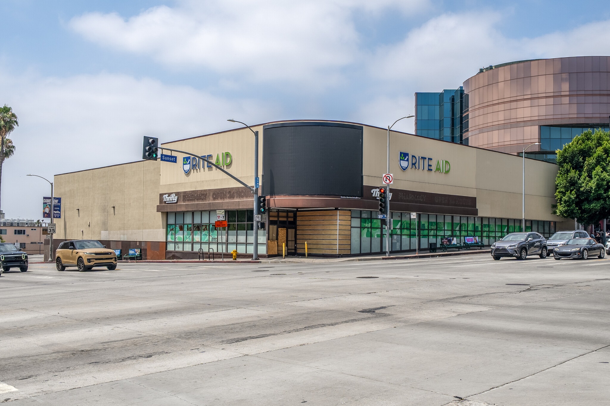 7900 W Sunset Blvd, Los Angeles, CA for Rent