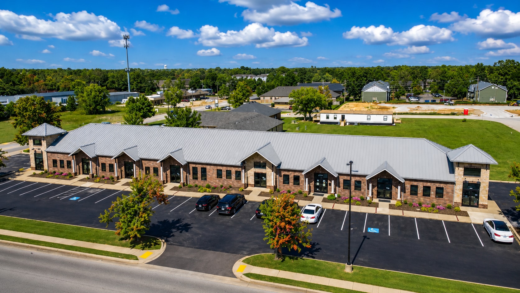 2323 W Chestnut St, Rogers, AR for Rent