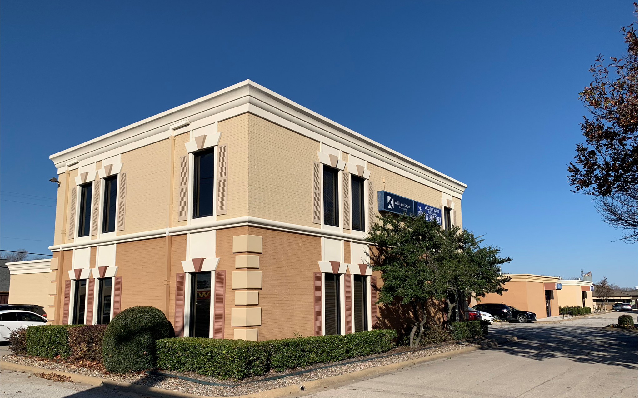 1340 S main St, Grapevine, TX for Rent