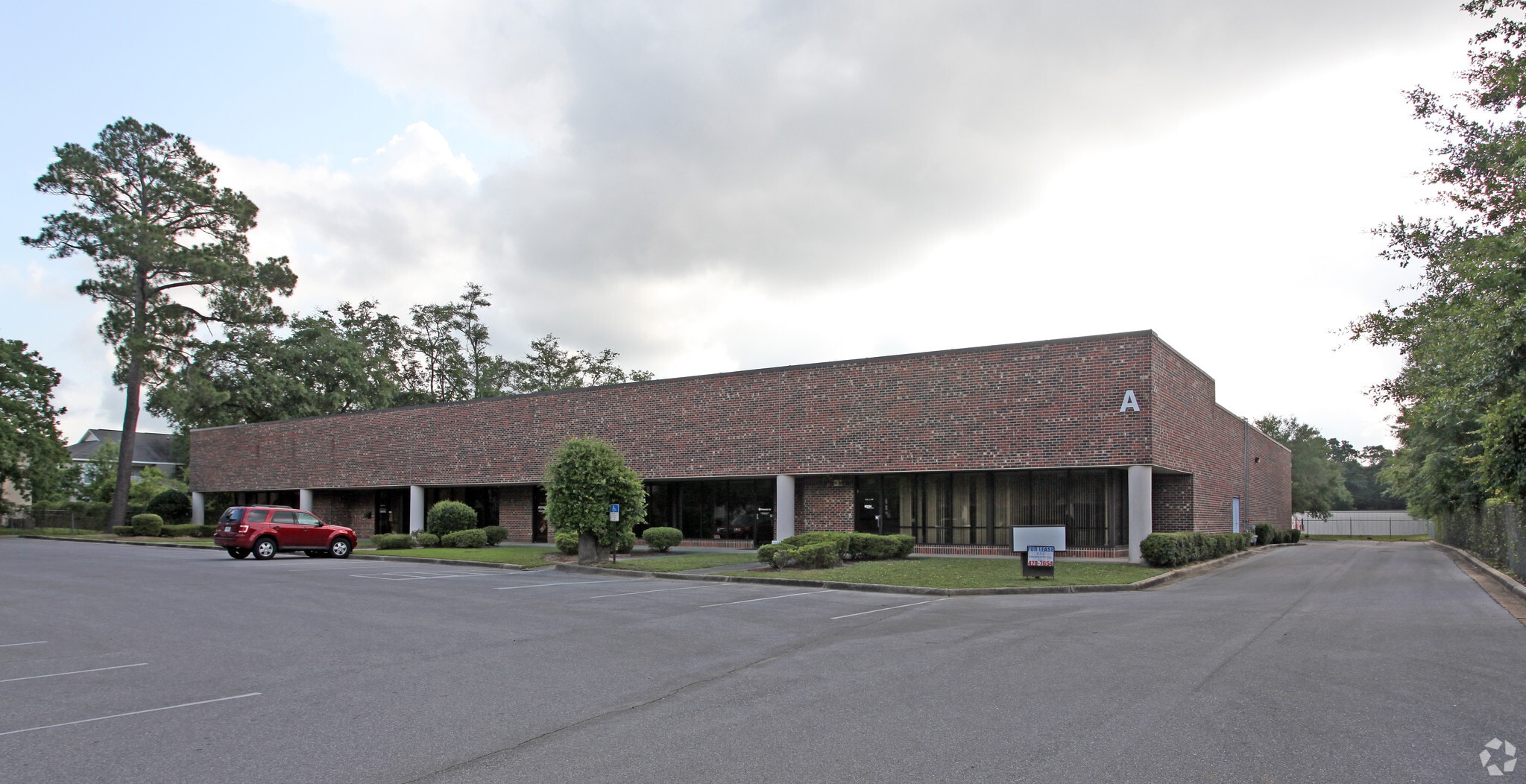 826 Creighton Rd, Pensacola, FL for Rent
