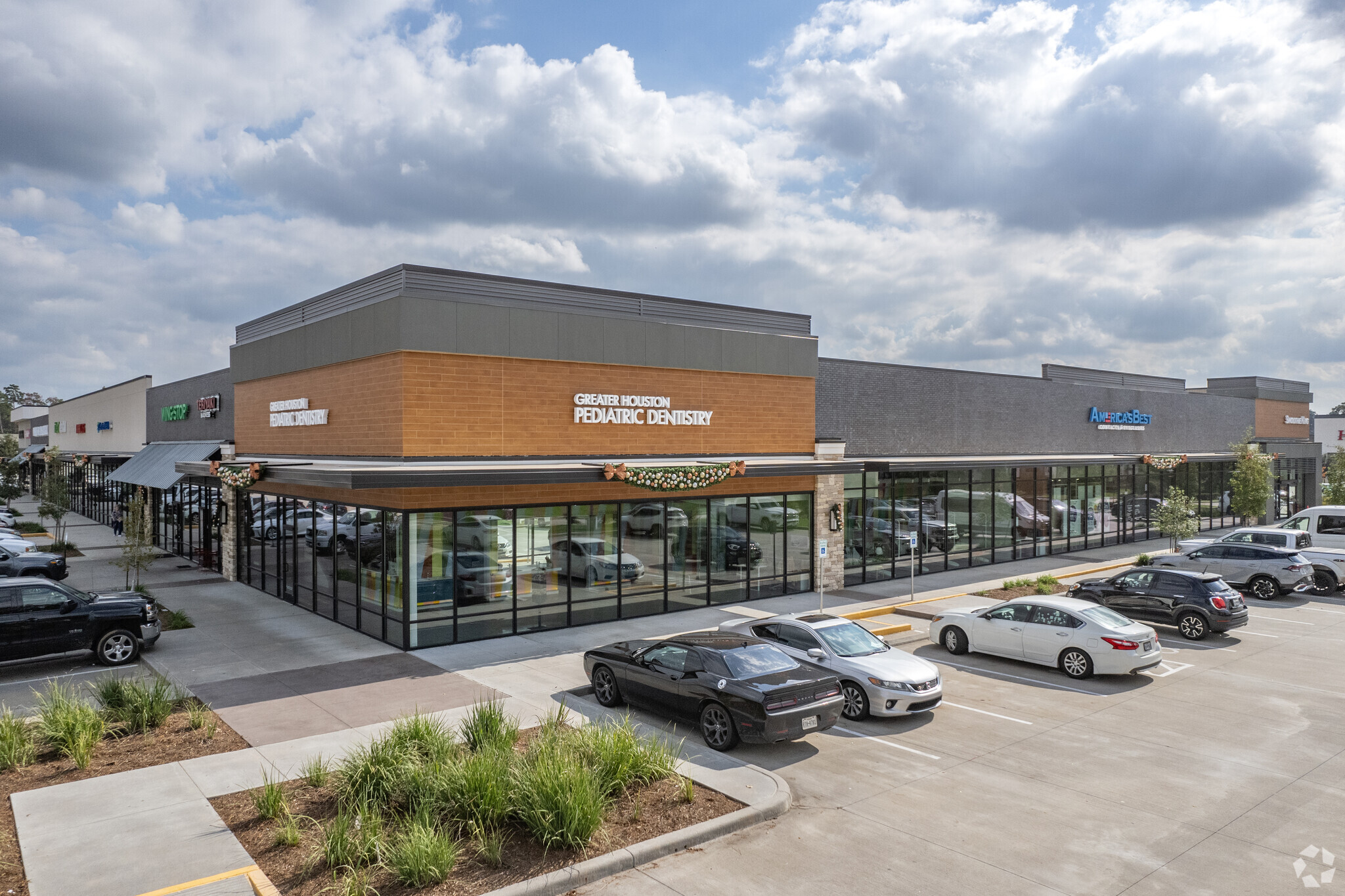 381 S Loop 336 W, Conroe, TX for Rent