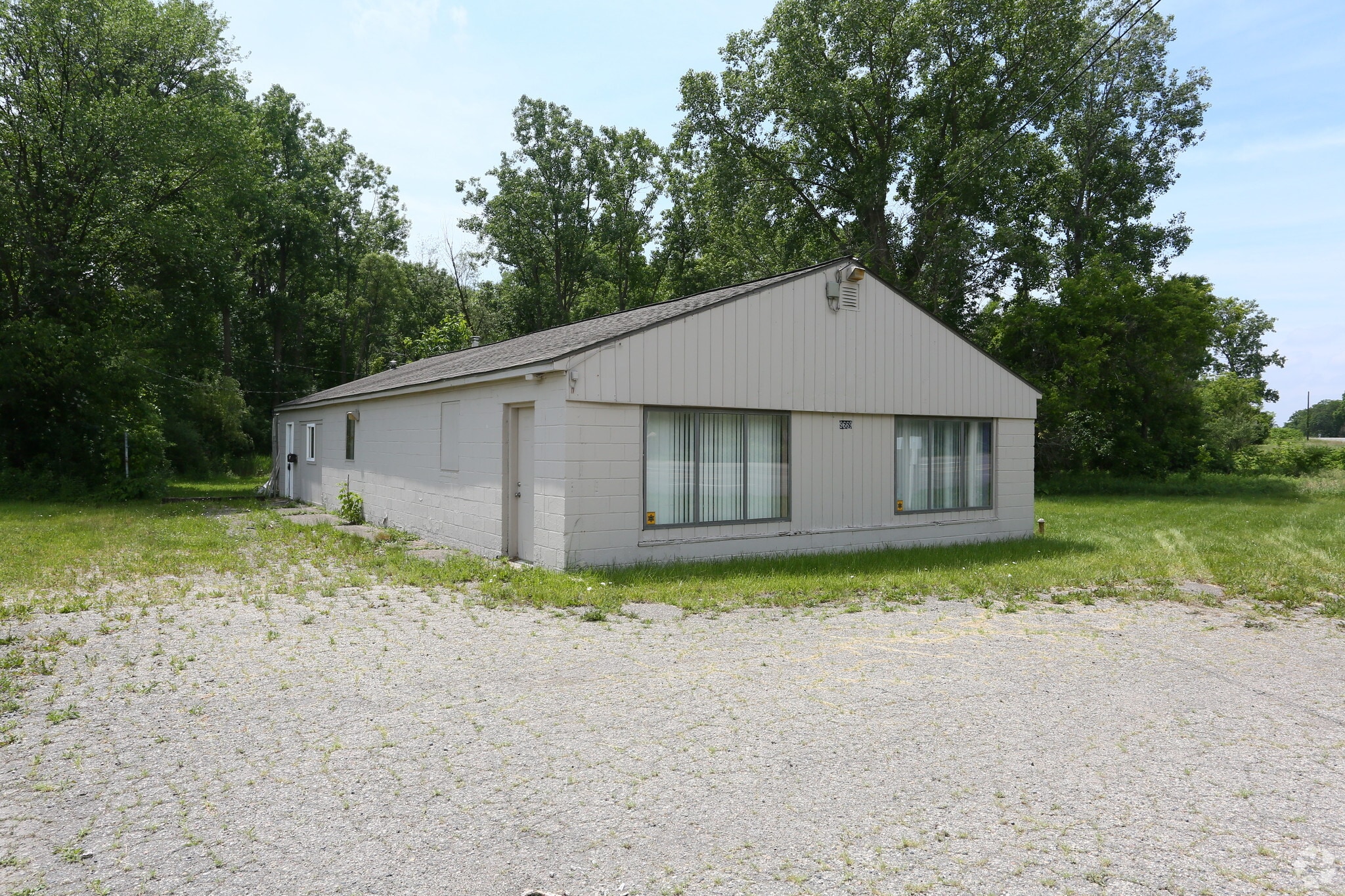9669 Highland Rd, White Lake, MI for Sale