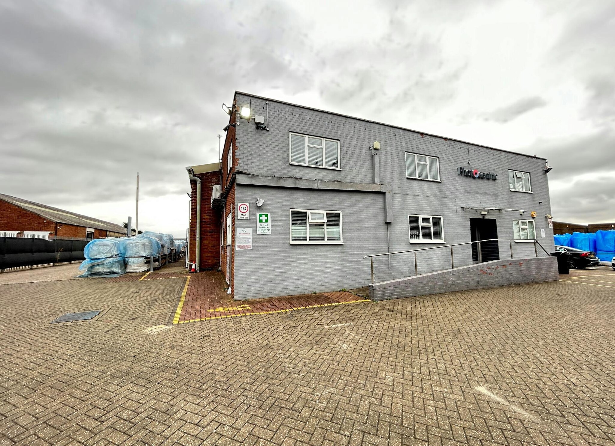 Oxney Rd, Peterborough, CAM for Rent