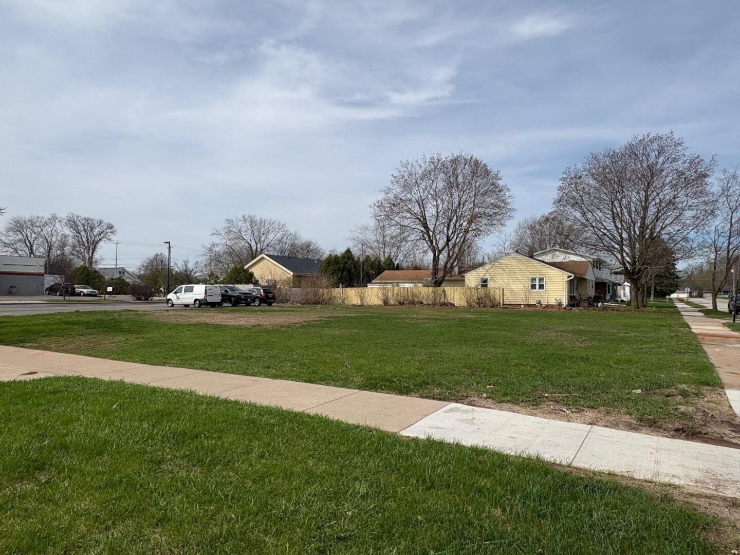 123 N Sawyer St, Oshkosh, WI for Sale