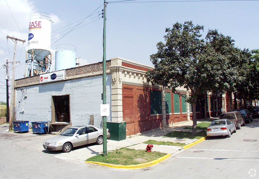 2700 N Campbell Ave, Chicago, IL for Sale