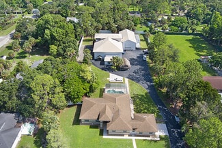 Naples, FL Flex - 6761 Golden Gate Pky