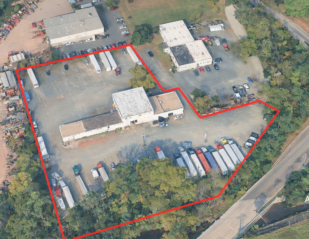 700 Cedar Ave, Middlesex, NJ for Sale