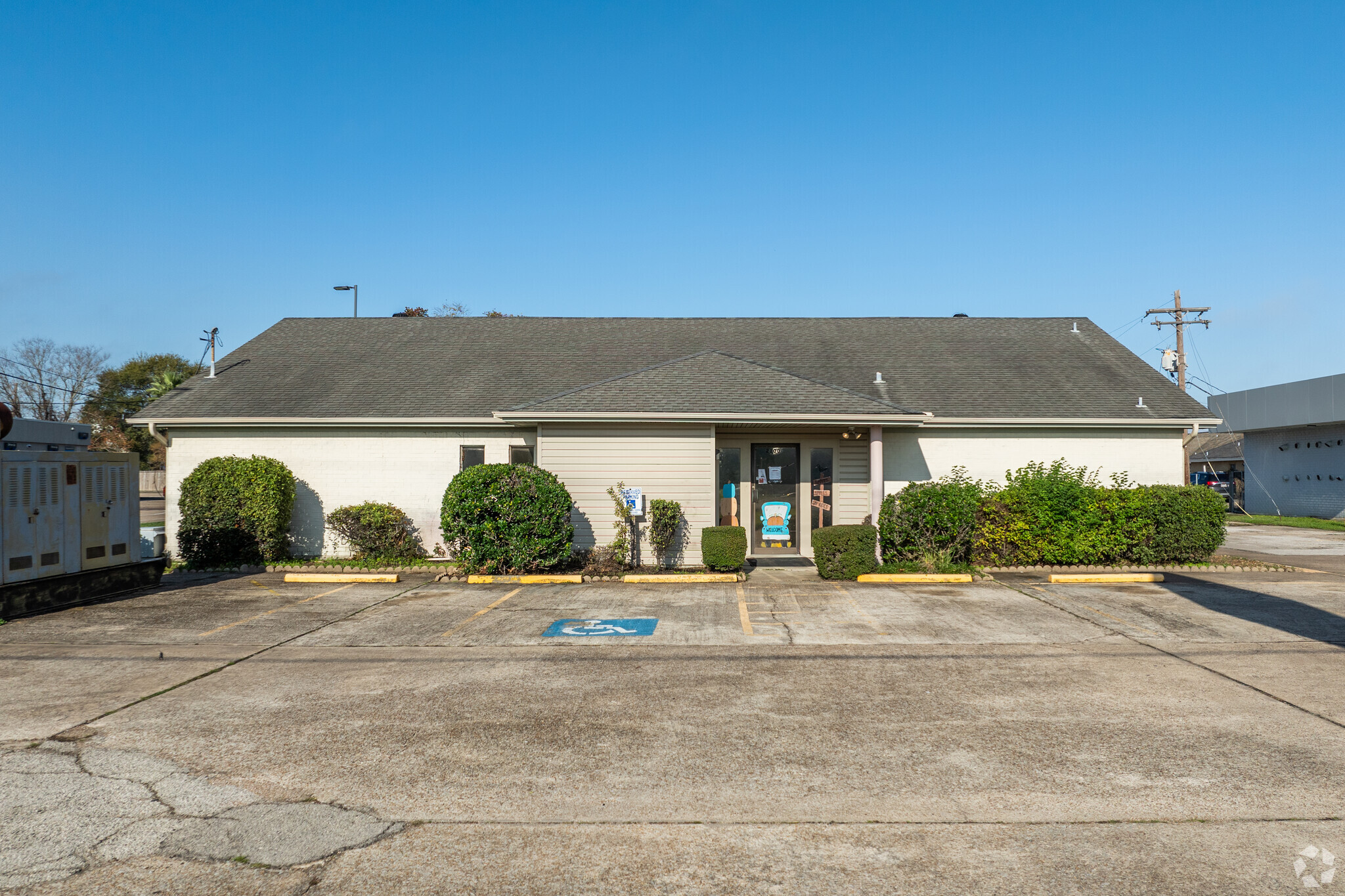 2100 Highway 365, Nederland, TX for Sale