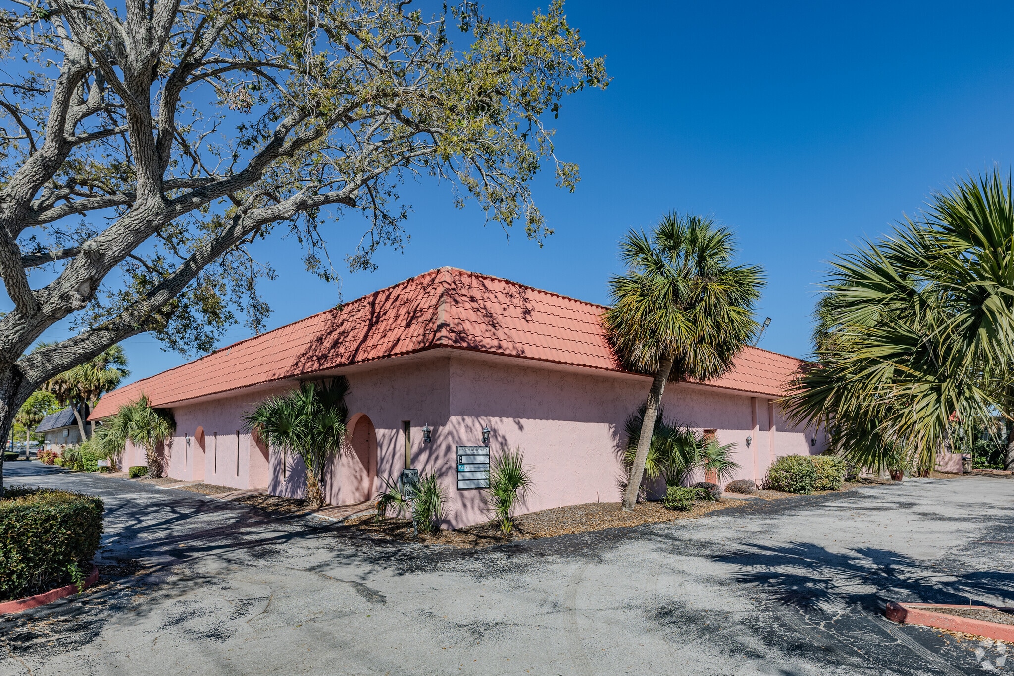 6449 38th Ave, Saint Petersburg, FL for Rent