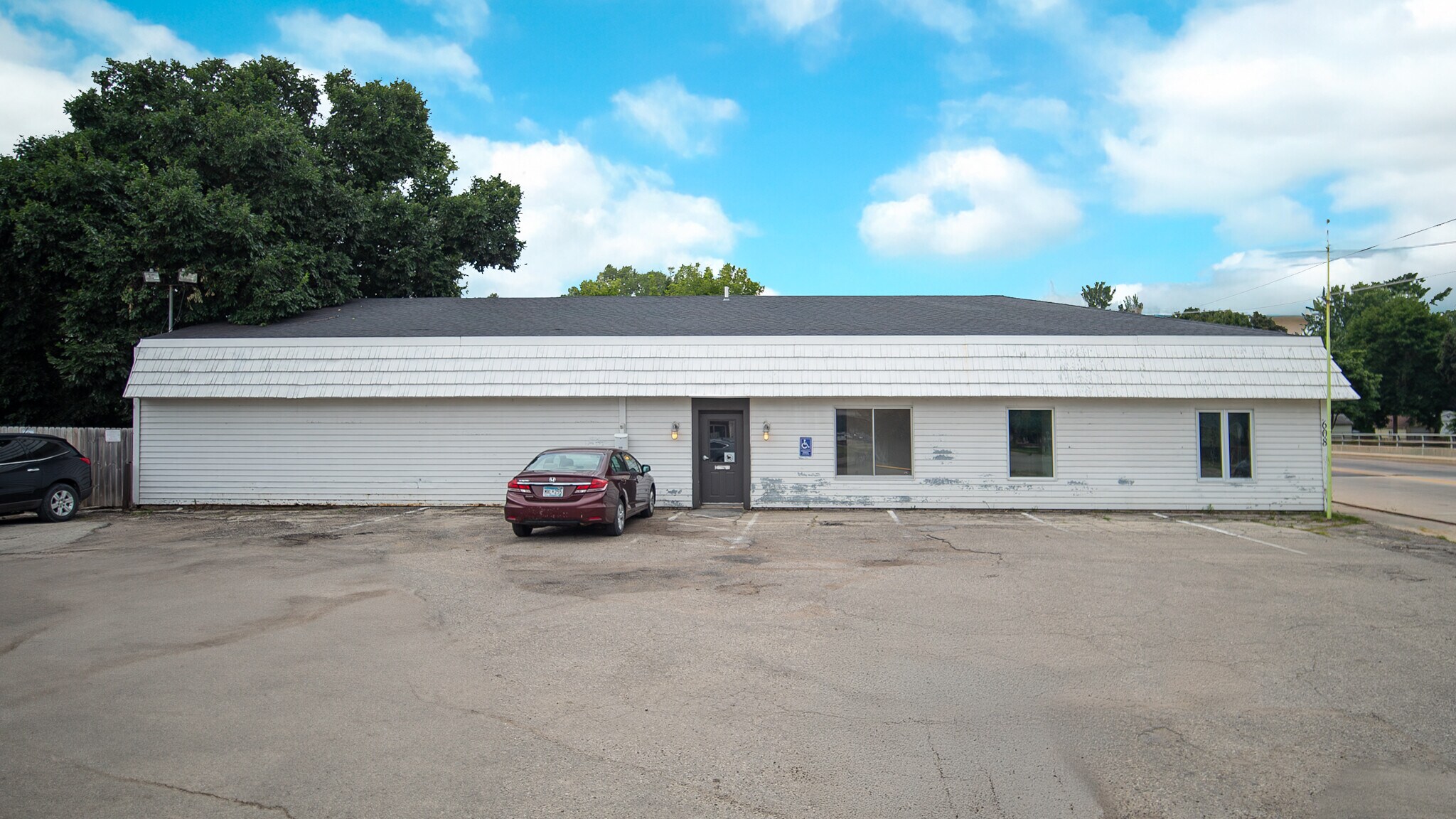 608 7th St NW, Rochester, MN for Rent