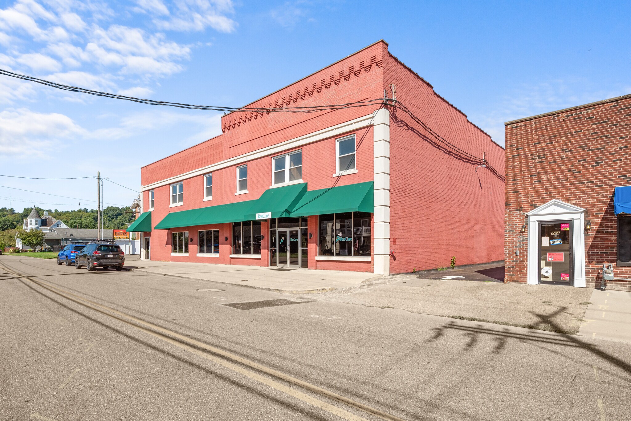 240 3rd Ave, Gallipolis, OH for Sale