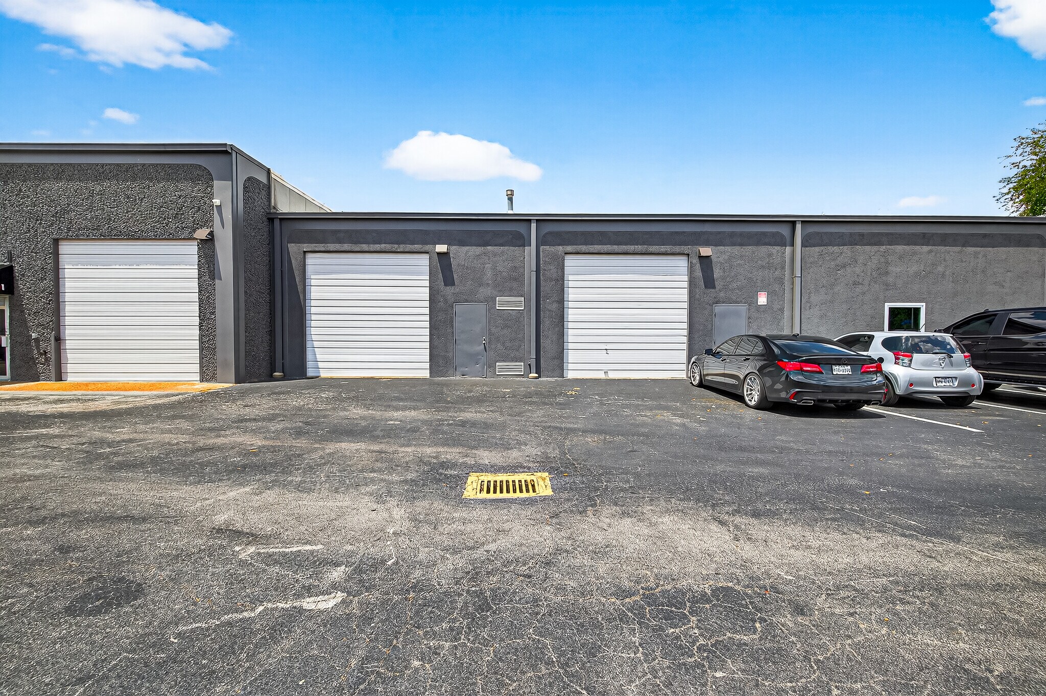 6315-6331 Skyline Dr, Houston, TX for Rent