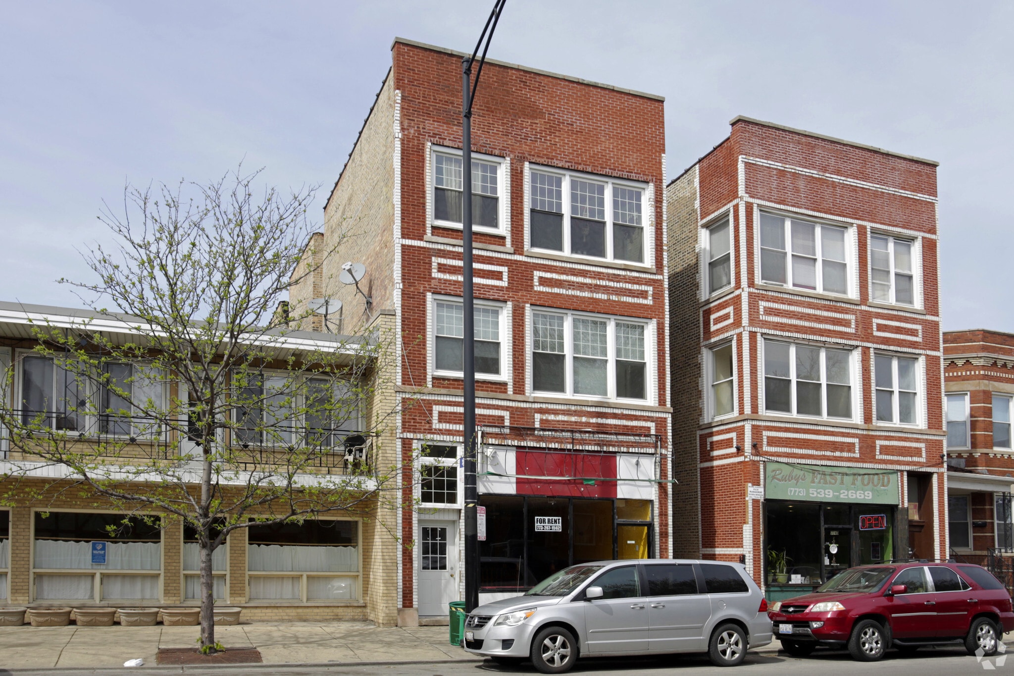3742 W Montrose Ave, Chicago, IL for Sale
