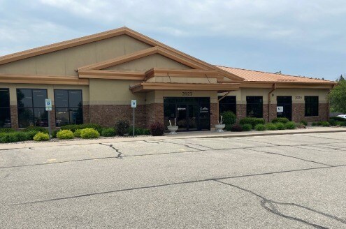 2021 N Casaloma Dr, Appleton, WI for Rent