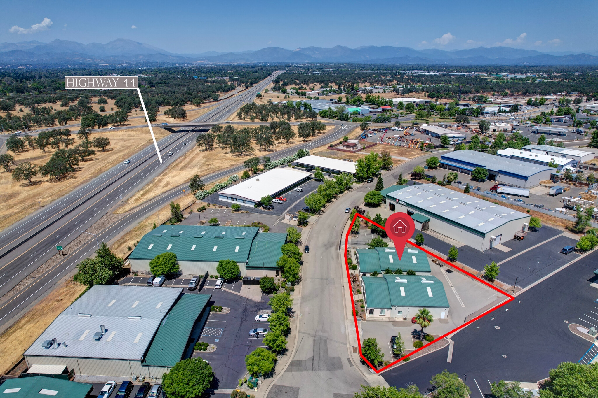 3075 Crossroads Dr, Redding, CA for Sale