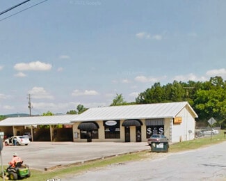 608 GILBERT FERRY RD SE  