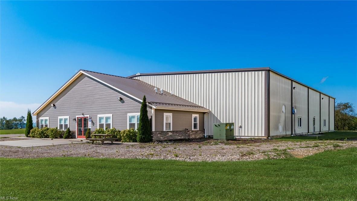 59715 West Rd, New Concord, OH for Rent