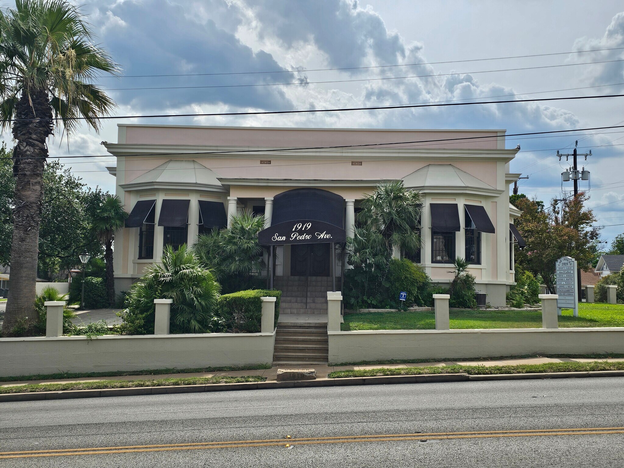 1919 San Pedro Ave, San Antonio, TX for Sale