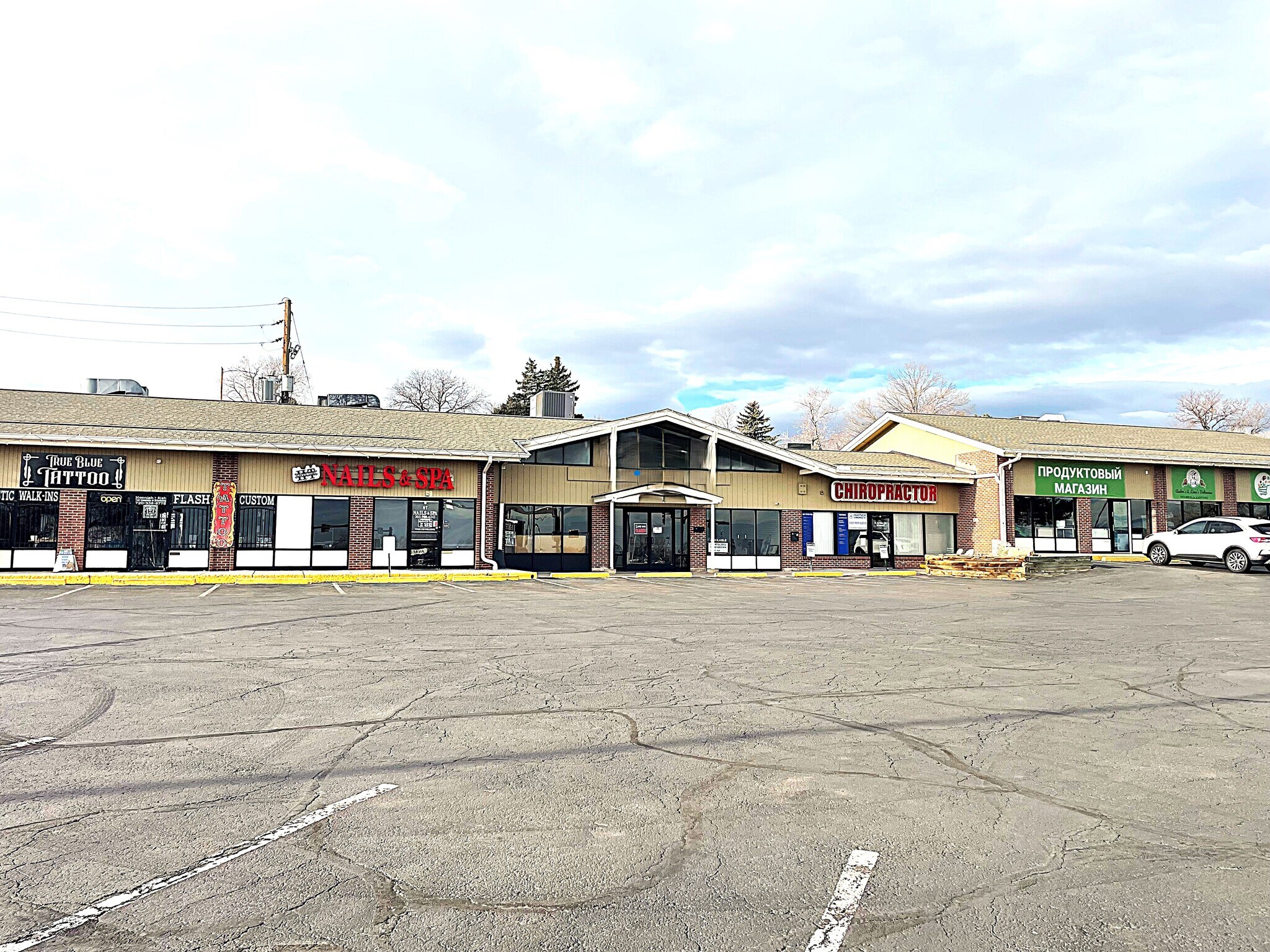 305 S Kipling St, Denver, CO for Rent