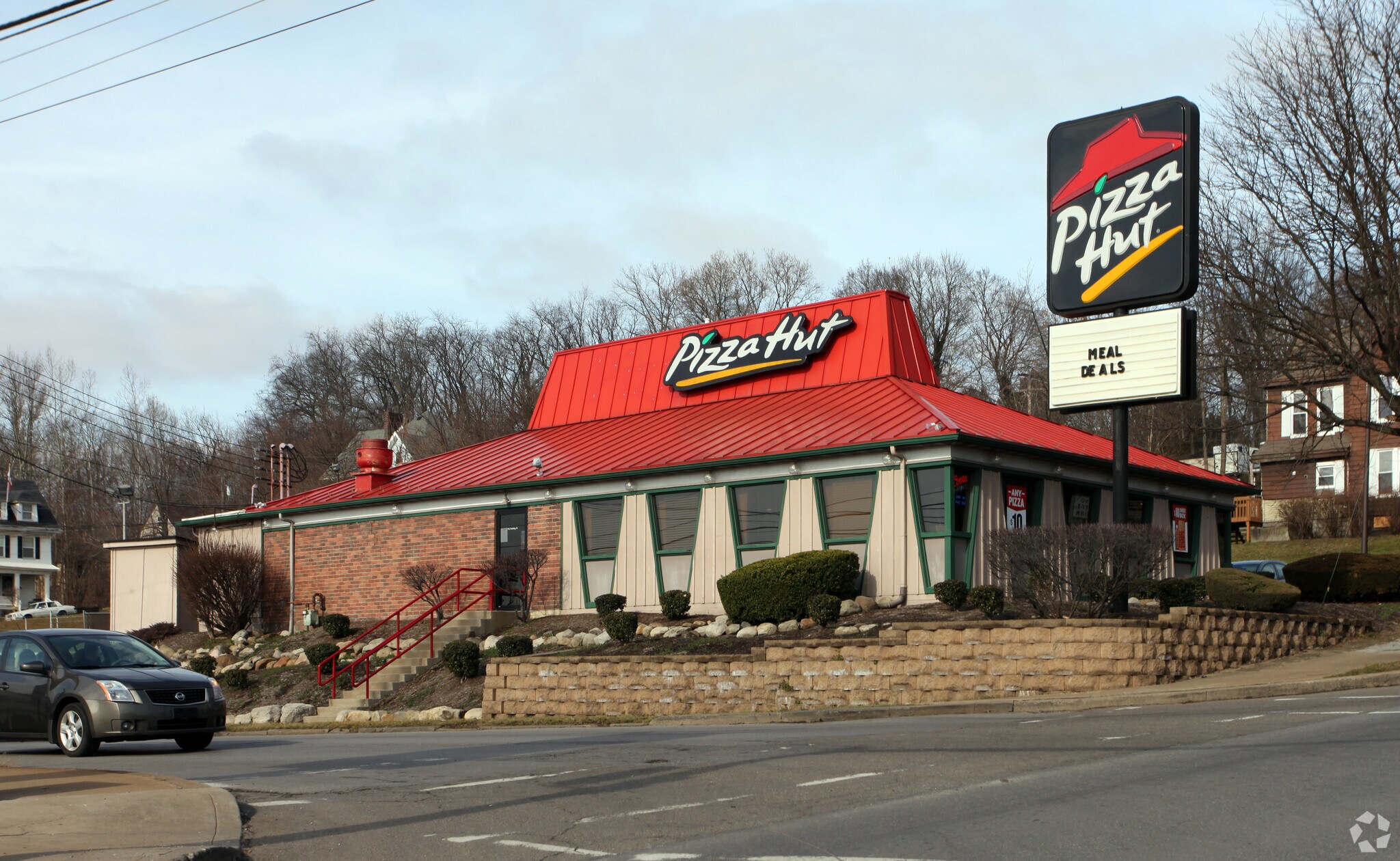 305 N Jefferson St, New Castle, PA for Sale