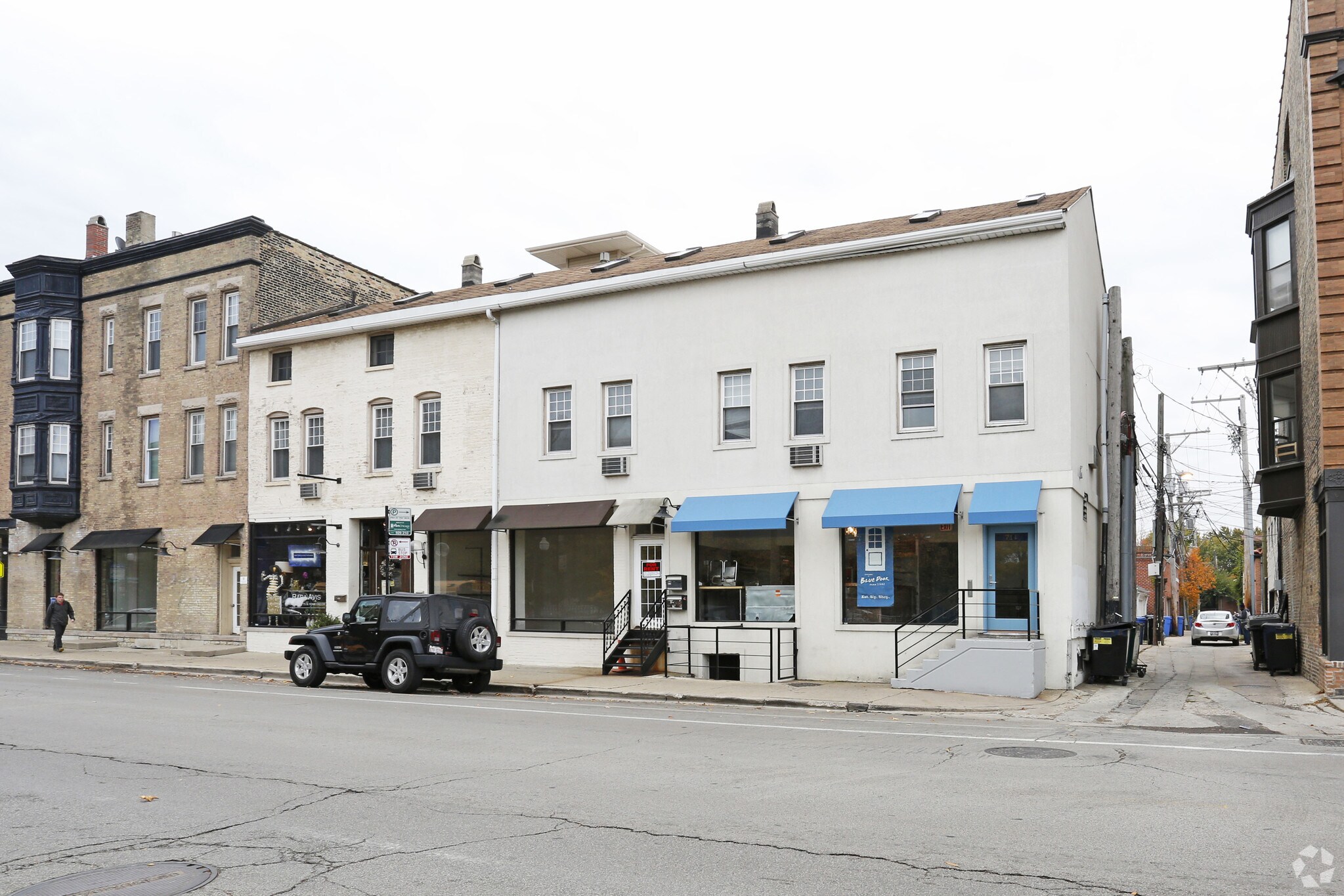 705-711 W Armitage Ave, Chicago, IL for Rent