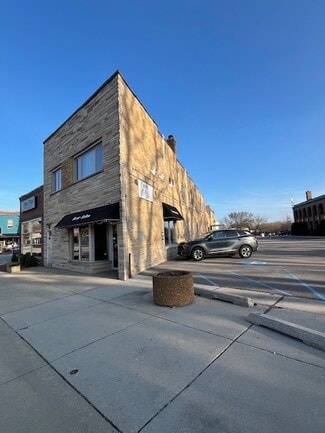 Highwood, IL Retail - 11 Highwood Ave