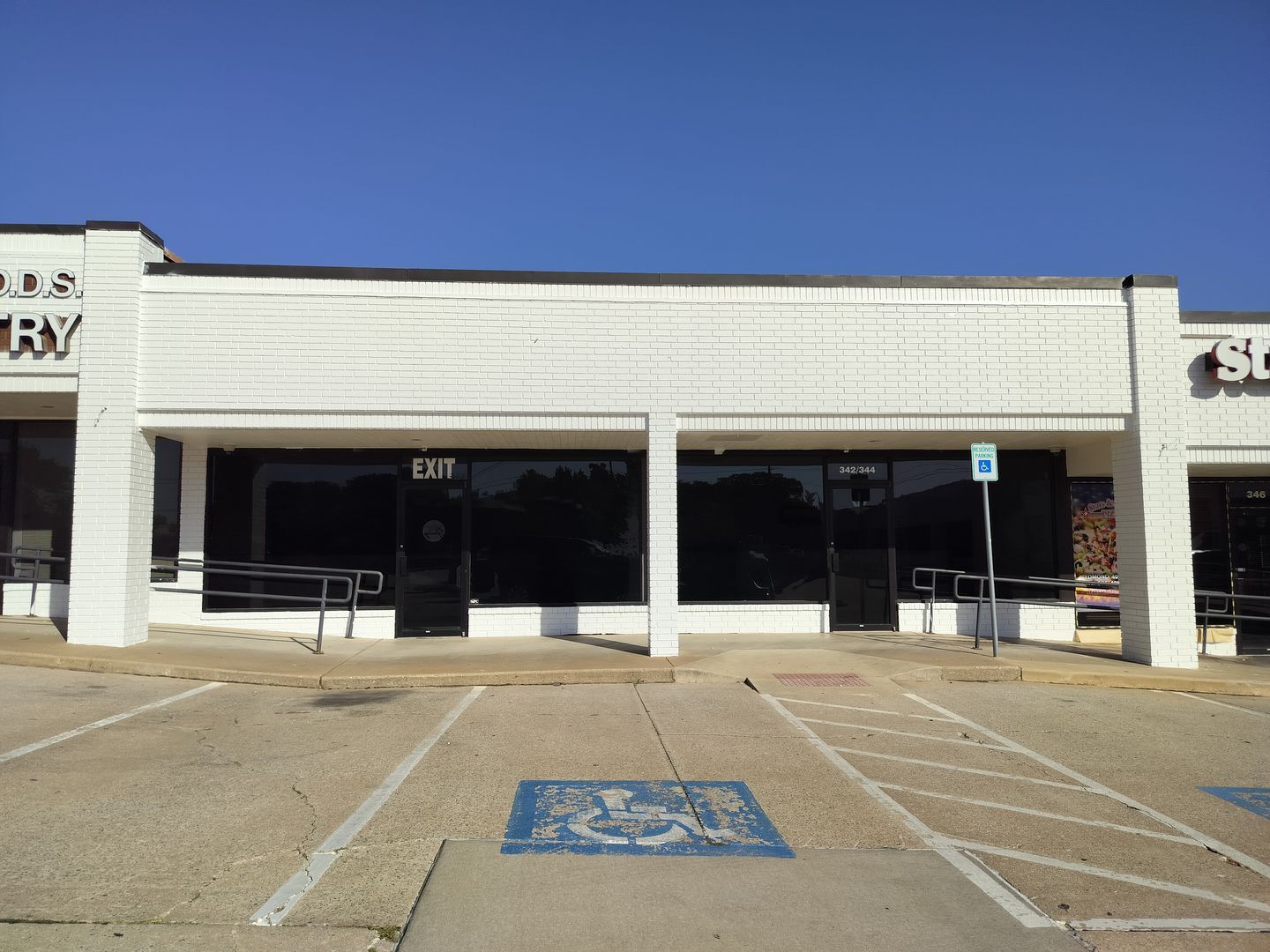 342-344 S Santa Fe Ave, Edmond, OK for Rent