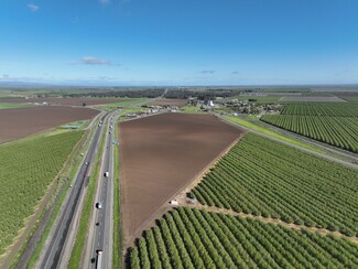 Dunnigan, CA Commercial - SWC of CR 6 & Old 99W hwy