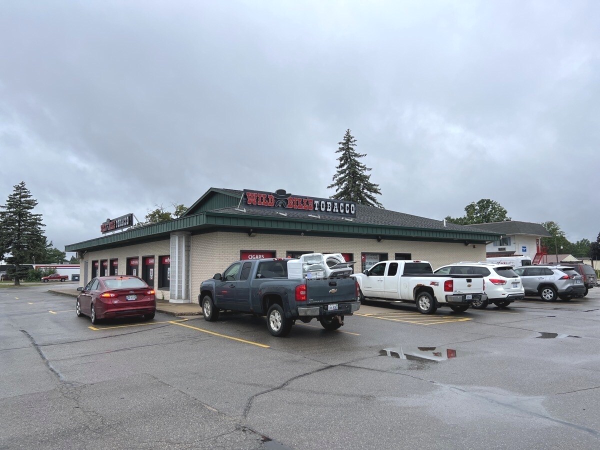 705 N Cedar St, Kalkaska, MI for Rent