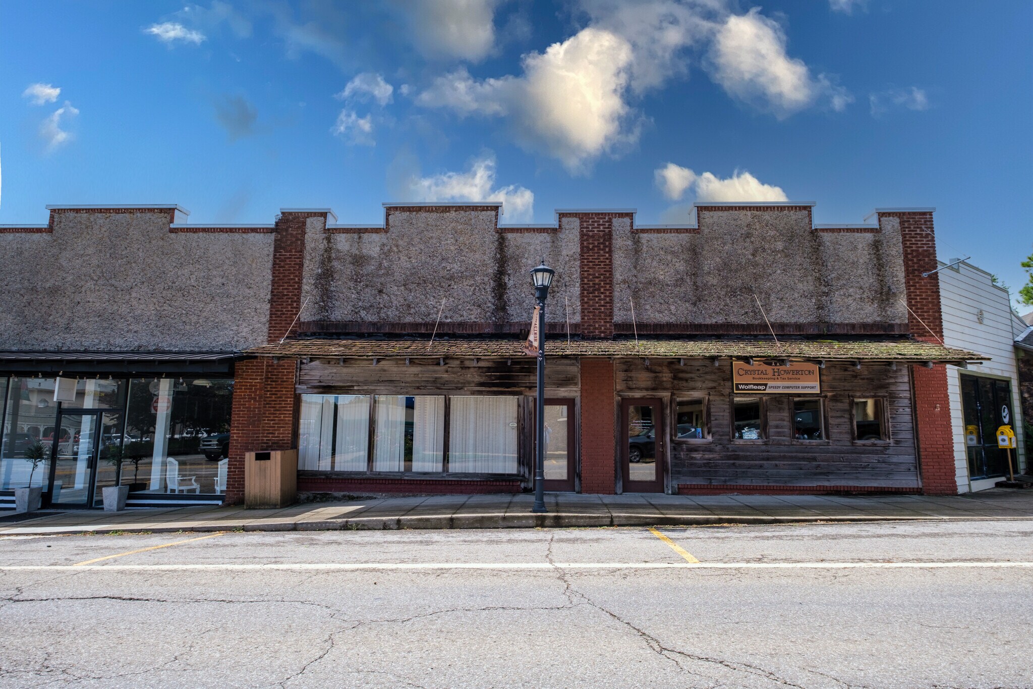 111 Main St, Huntsville, AR for Sale