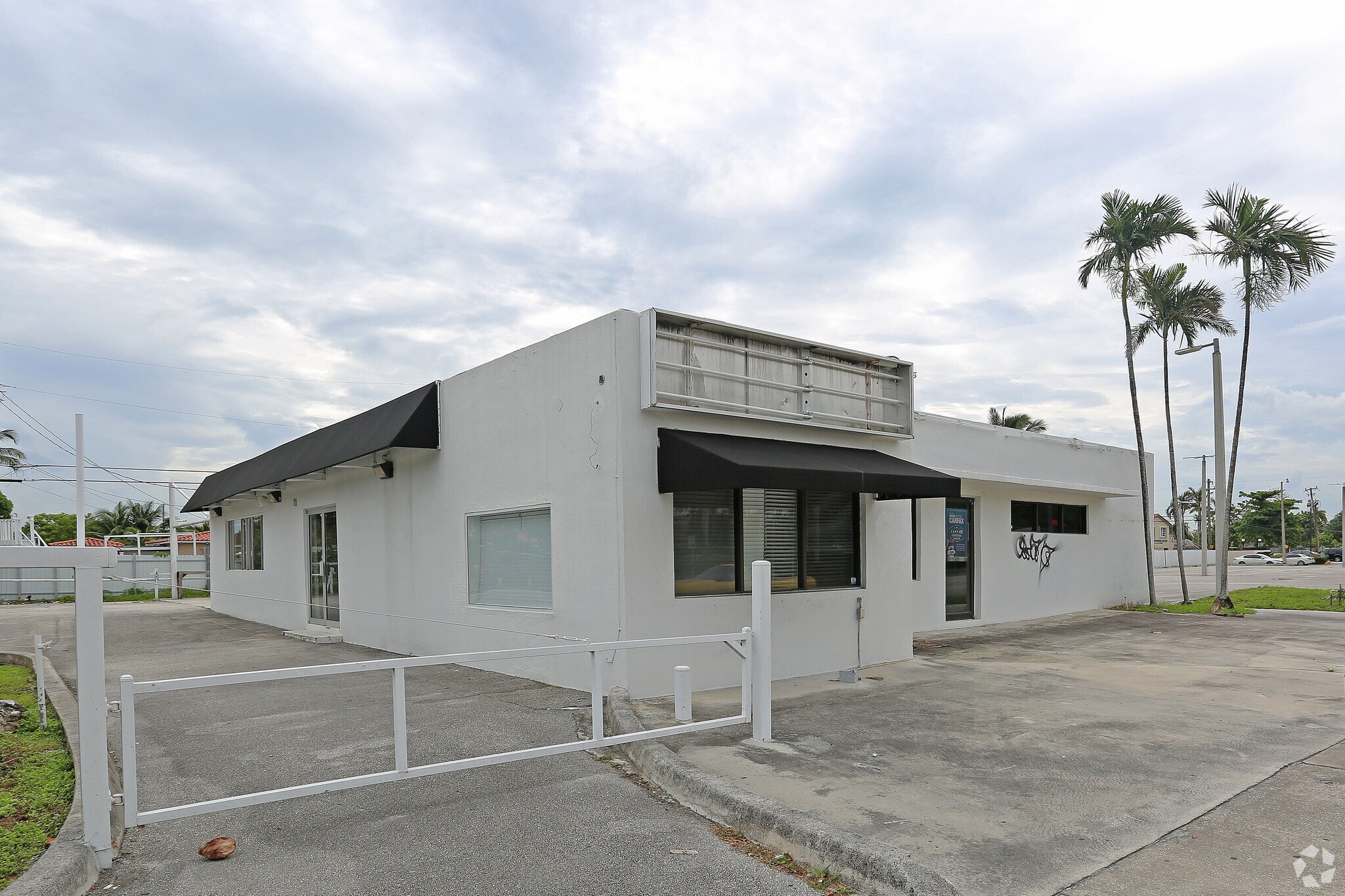 1001 NW 42nd Ave Miami, FL 33126 Retail Property for Lease on