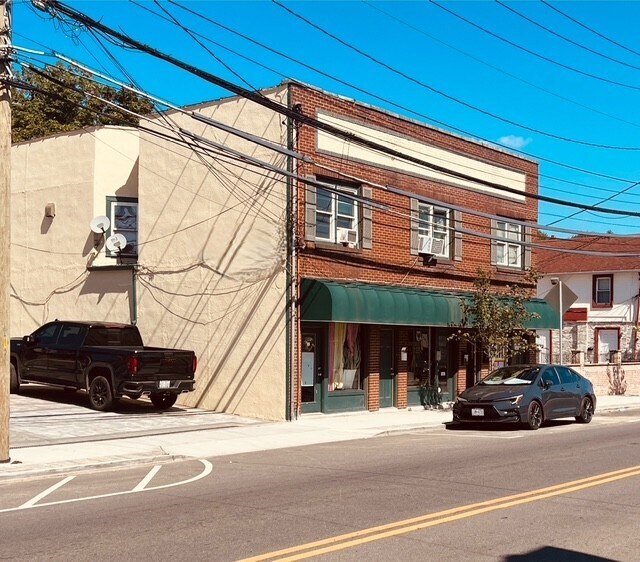 455 Maple Ave, Westbury, NY for Rent