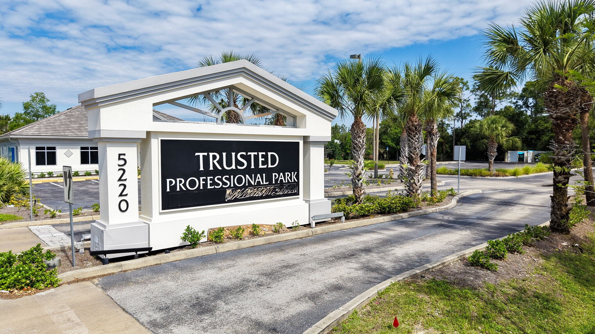 5220 Lee Blvd, Lehigh Acres, FL for Rent
