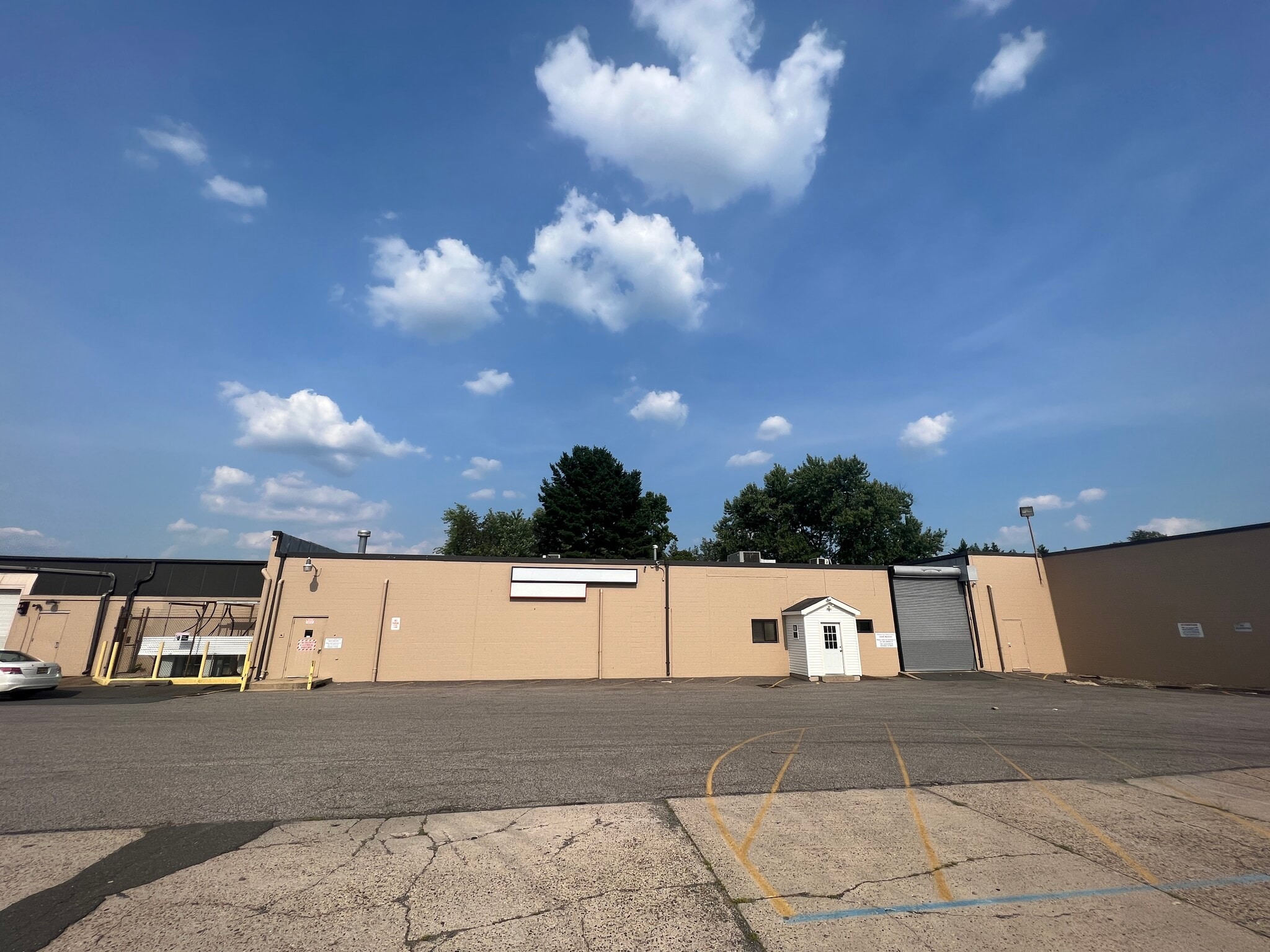 1208 Columbus Rd Burlington, NJ 08016 Industrial Property for Lease